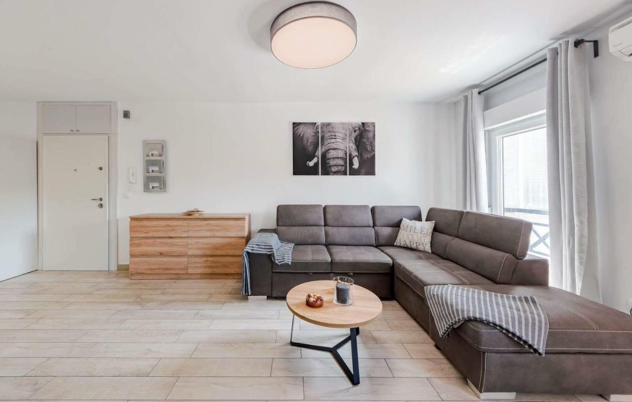 Apartment Rubix 普拉 外观 照片